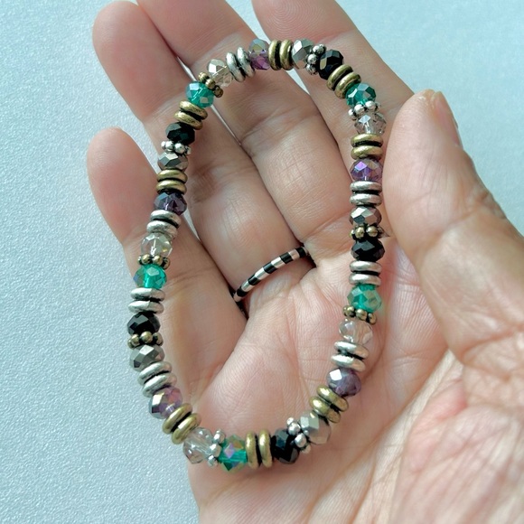 Stretch Bracelet with Multicolor Faceted Beads Gold and Silver Tone Spacers - Picture 6 of 8